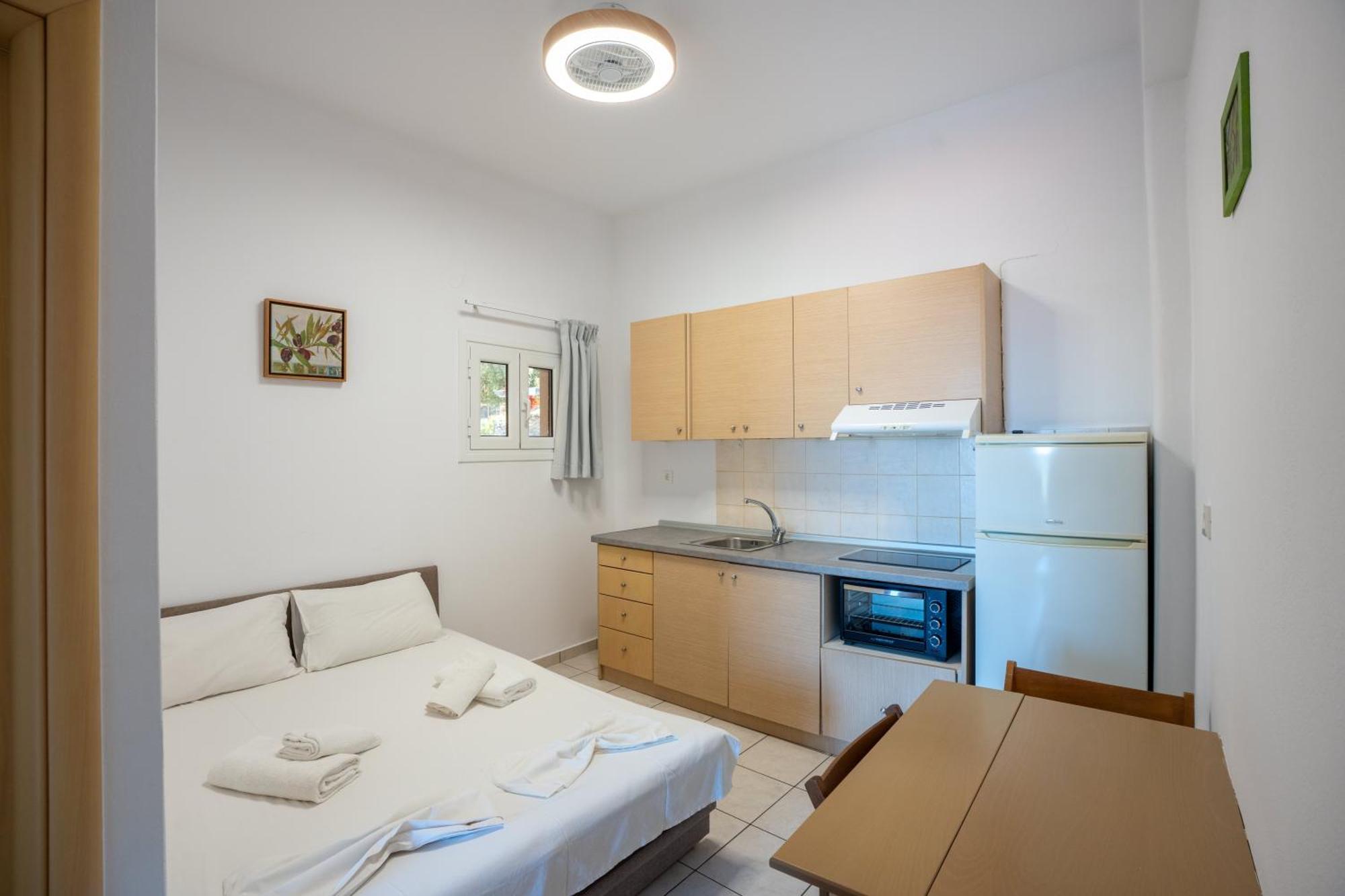 Elaia Modern Apartments Ayía Kiriakí Esterno foto